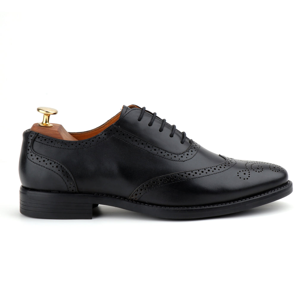 Smookie The Black Wingtip | Ivrah